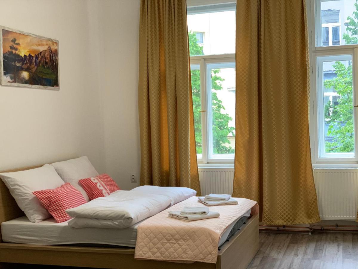 Kk Apartments Прага Экстерьер фото
