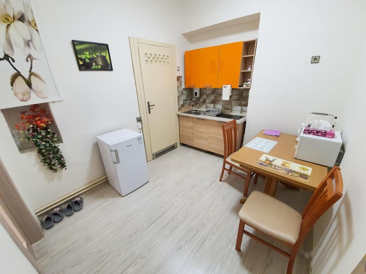 Kk Apartments Прага Экстерьер фото
