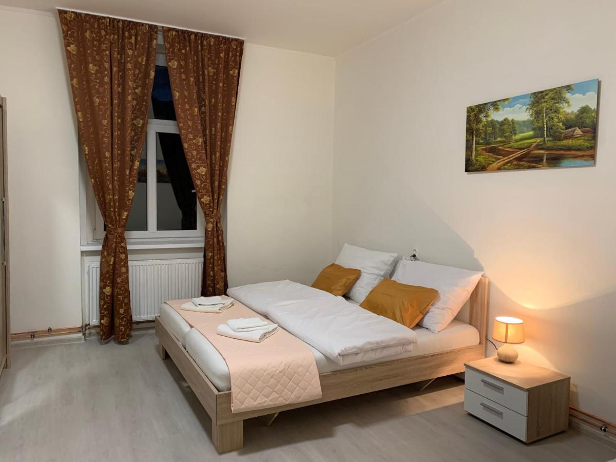 Kk Apartments Прага Экстерьер фото