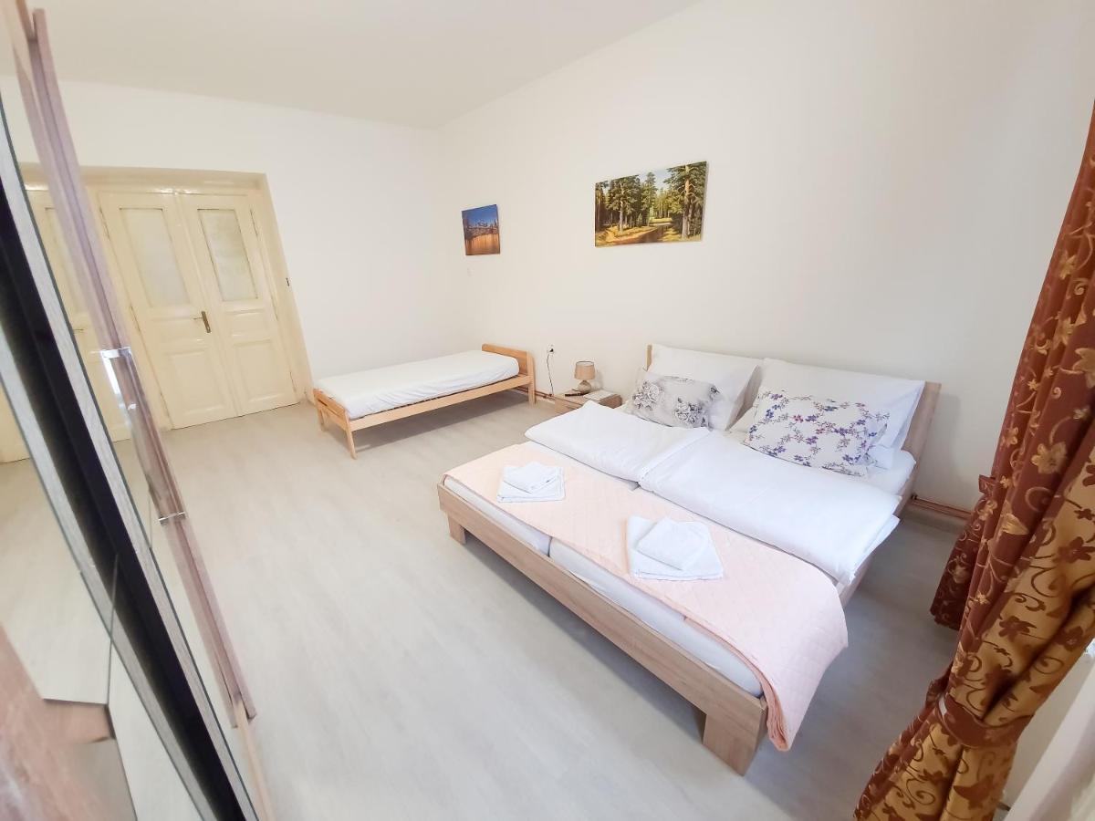 Kk Apartments Прага Экстерьер фото