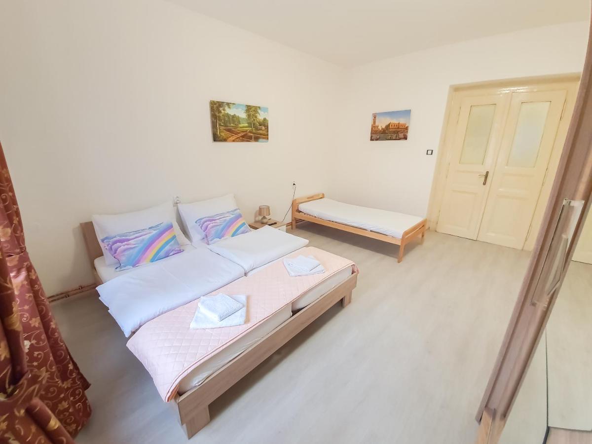 Kk Apartments Прага Экстерьер фото
