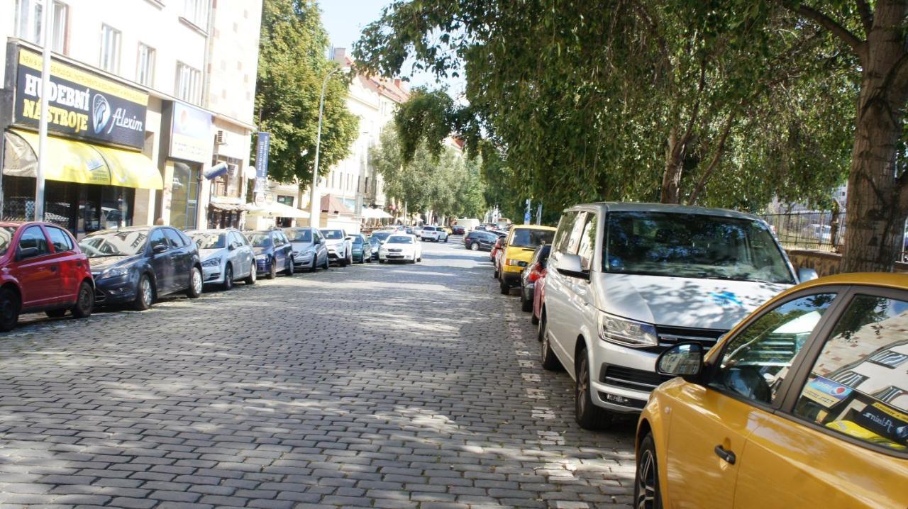 Kk Apartments Прага Экстерьер фото