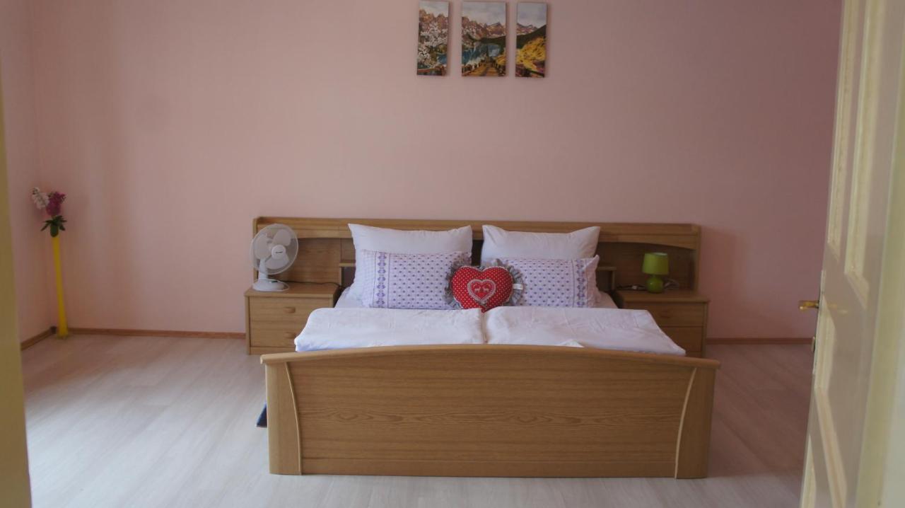 Kk Apartments Прага Экстерьер фото