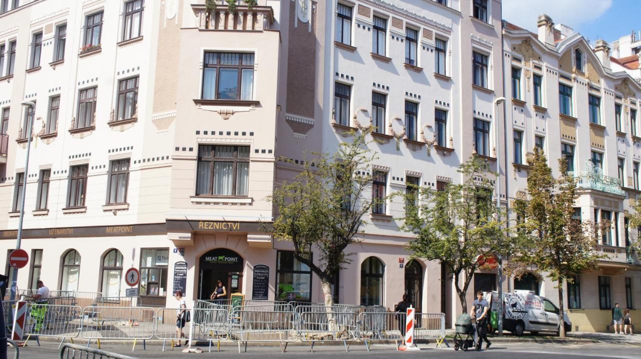 Kk Apartments Прага Экстерьер фото