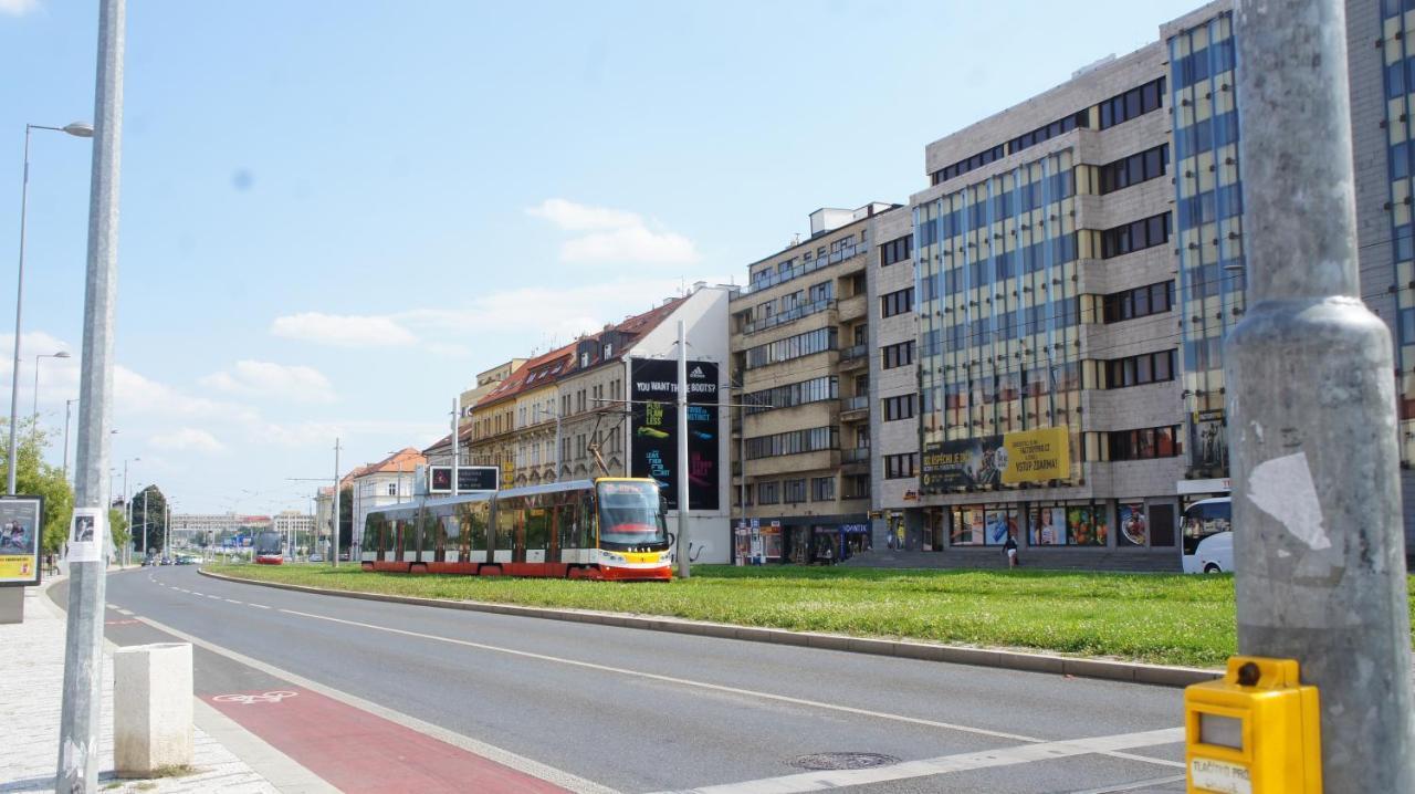 Kk Apartments Прага Экстерьер фото